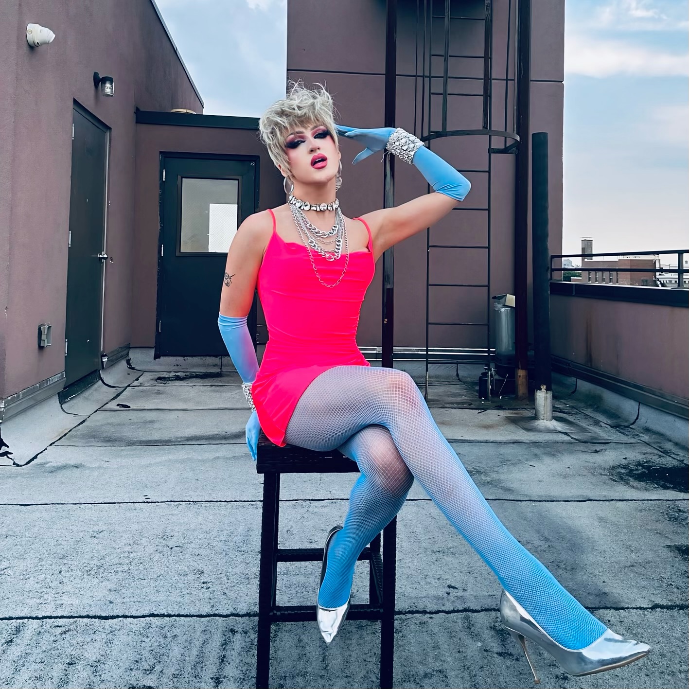 @vickyveenyc