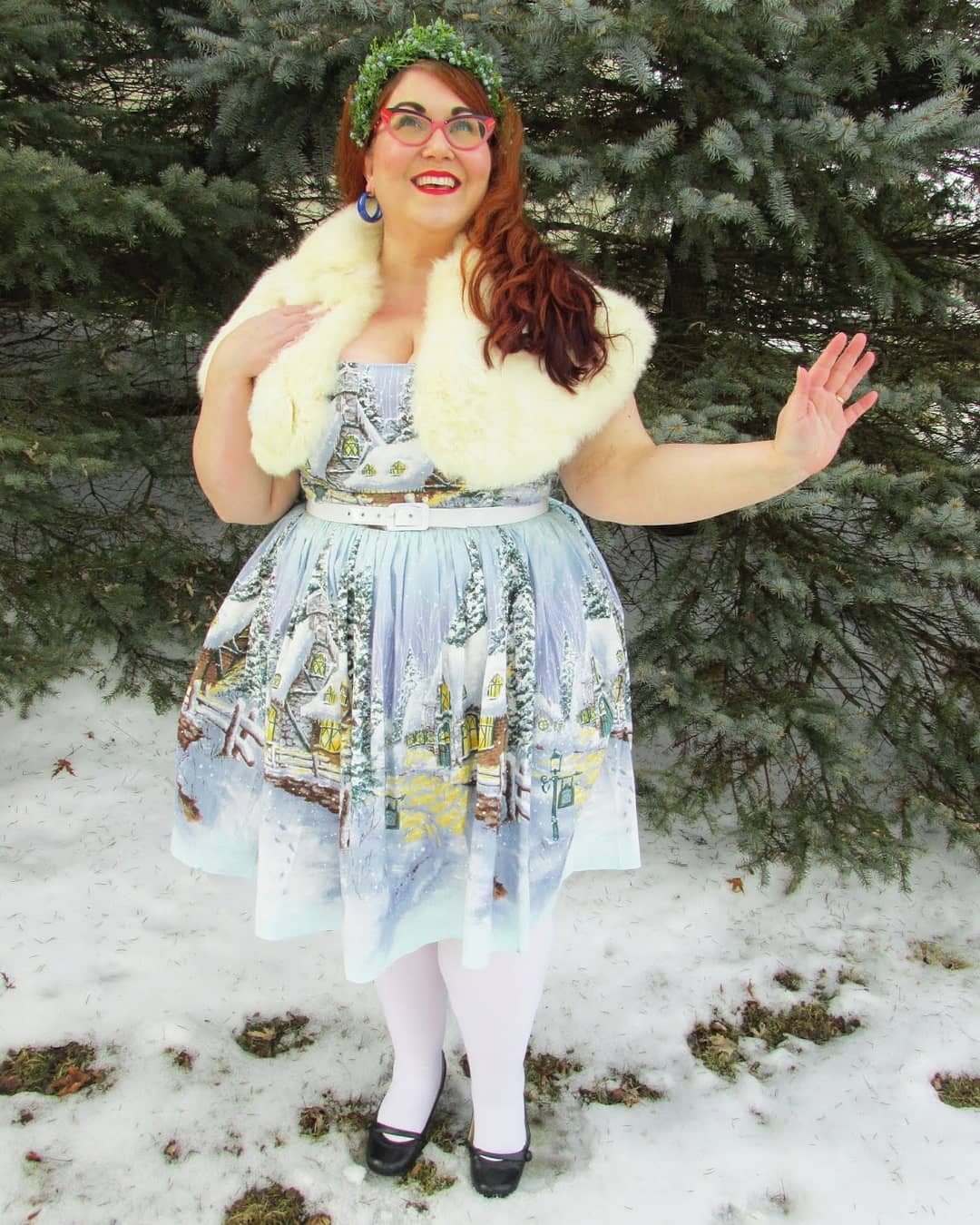 @sassyscarletpinup