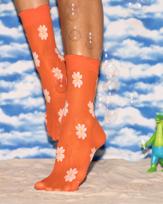 8601 Orange Colored Sheer Daisy Socks 7