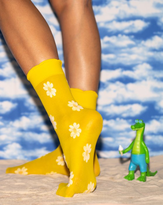 Olive Green Colored Daisy Socks Style# 8601 | We Love Colors